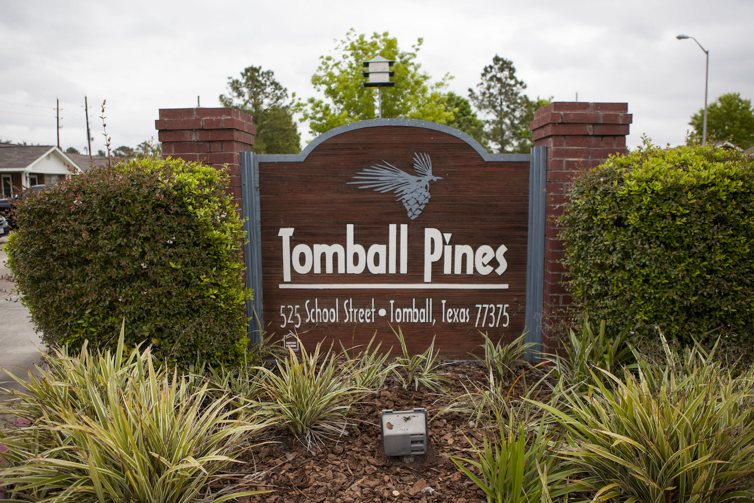 Tomball Pines Apartments